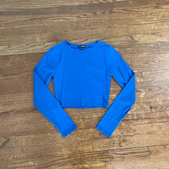 Fashion Nova and SHEIN Long Sleeve Crop Tops - Picture 8 of 9